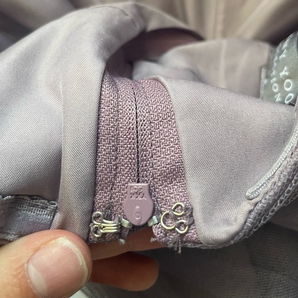 JENNY YOO Annabelle Lilac Bridesmaid dress Size 4 - Picture 3 of 8